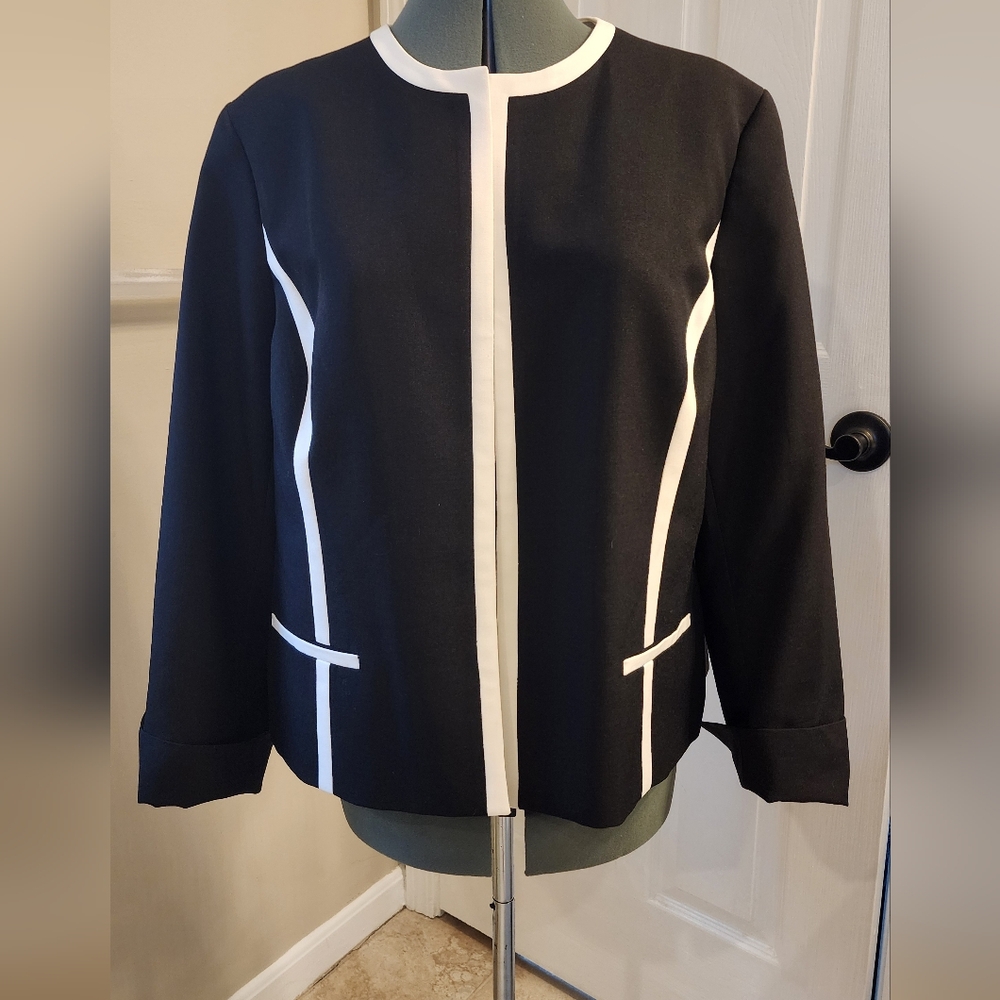 Evan Picone Black Label suit coat. 18